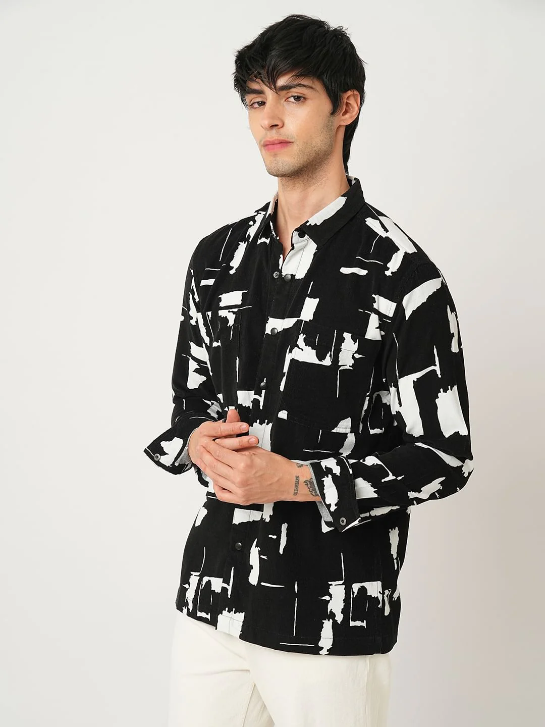 Artistic Achromatic Double Pocket Corduroy Shirt - Image 6