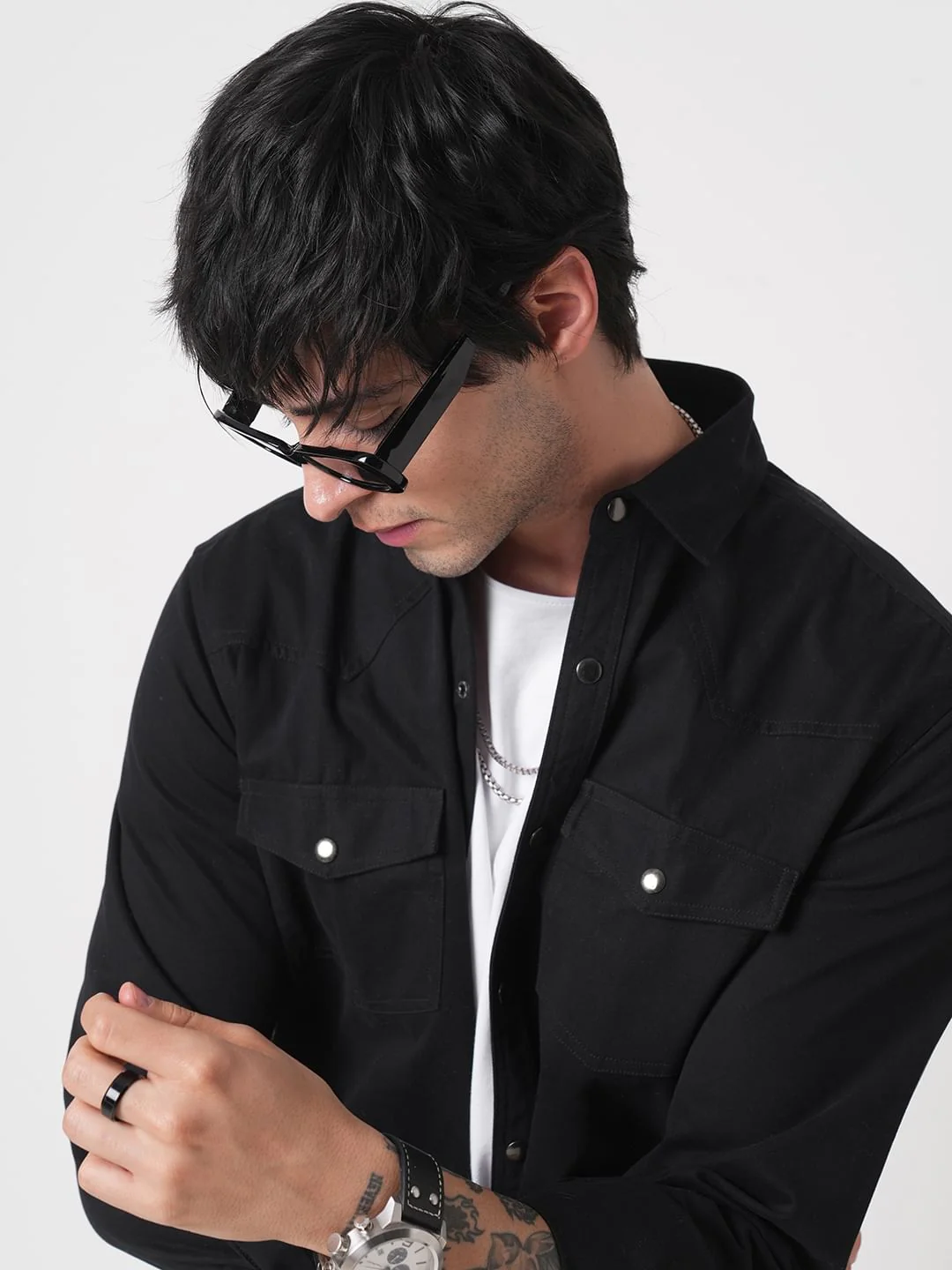 Intense Black Double Pocket Overshirt - Image 2