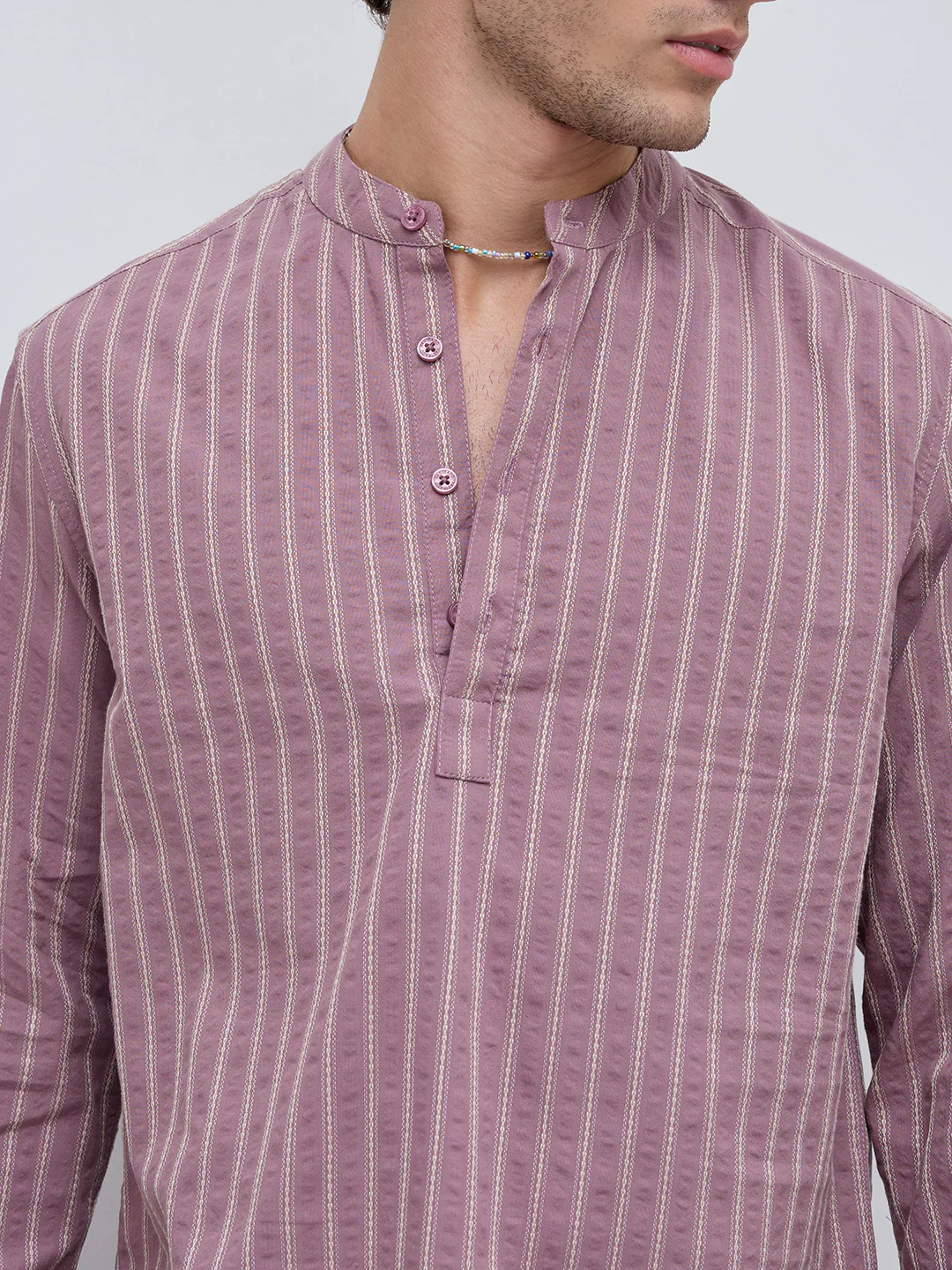 Luxe Raspberry Glace Motif Contrast Seersucker Embroidered Kurta - Image 3