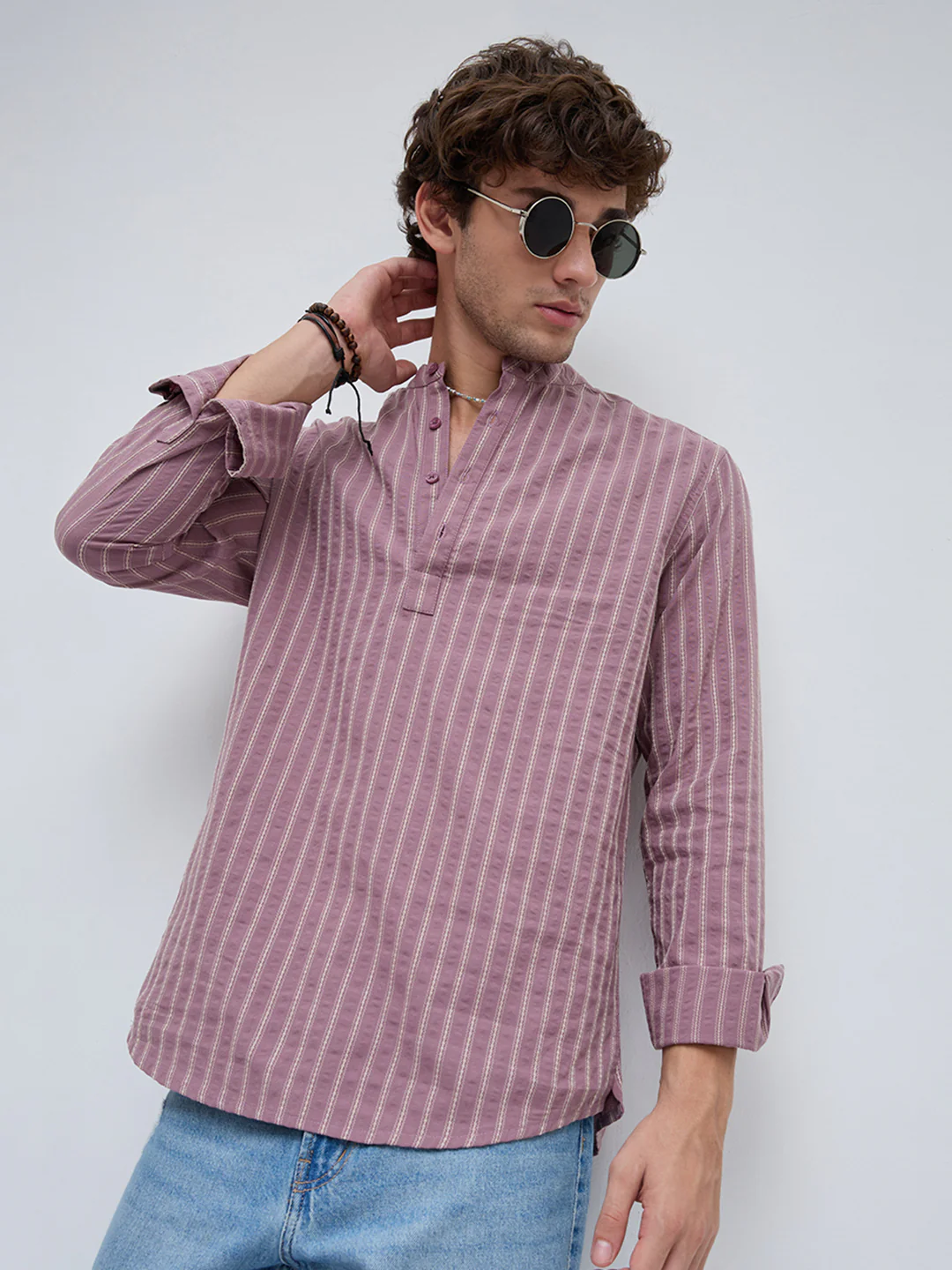 Luxe Raspberry Glace Motif Contrast Seersucker Embroidered Kurta - Image 4