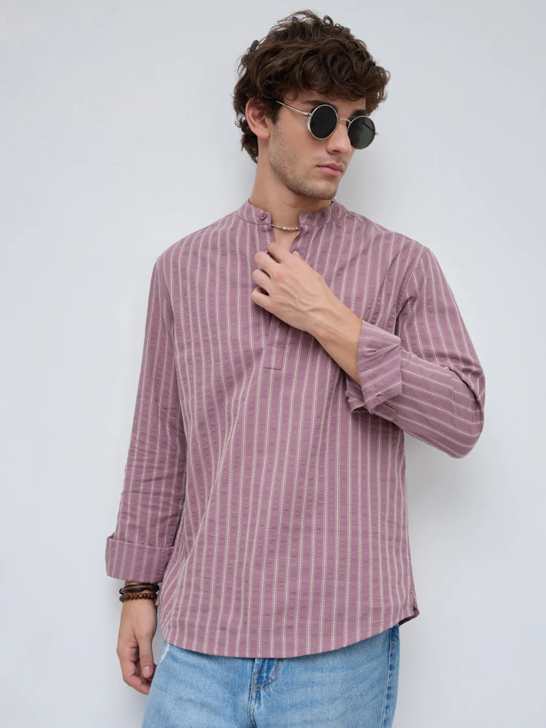 Luxe Raspberry Glace Motif Contrast Seersucker Embroidered Kurta - Image 5