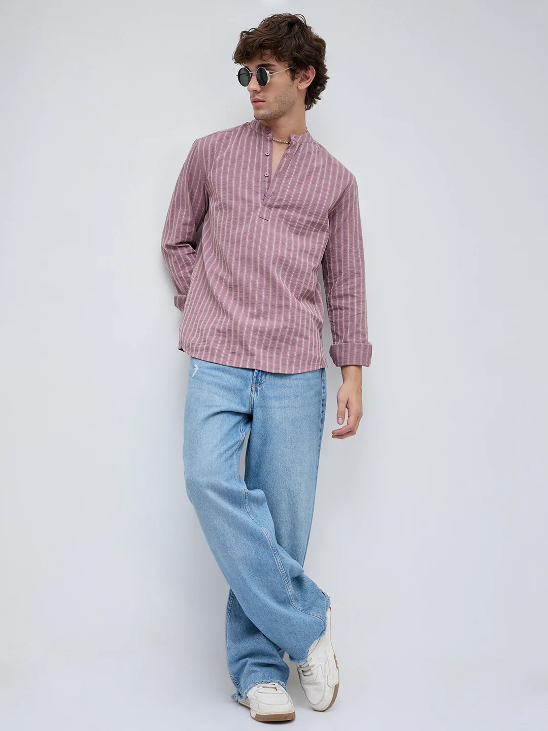 Luxe Raspberry Glace Motif Contrast Seersucker Embroidered Kurta - Image 8